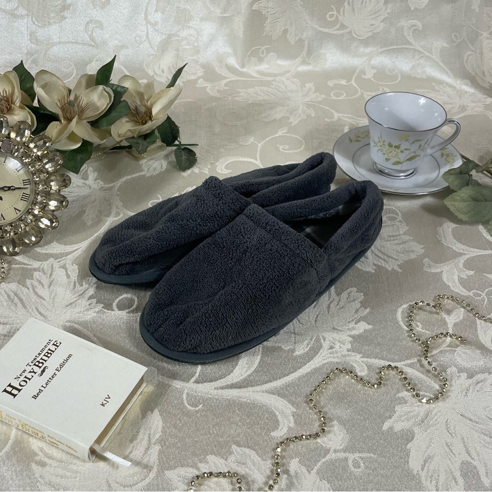 Men’s Blue Gray Plaid Slippers Size US Size M (9-10) Bedtime Evening Relaxing